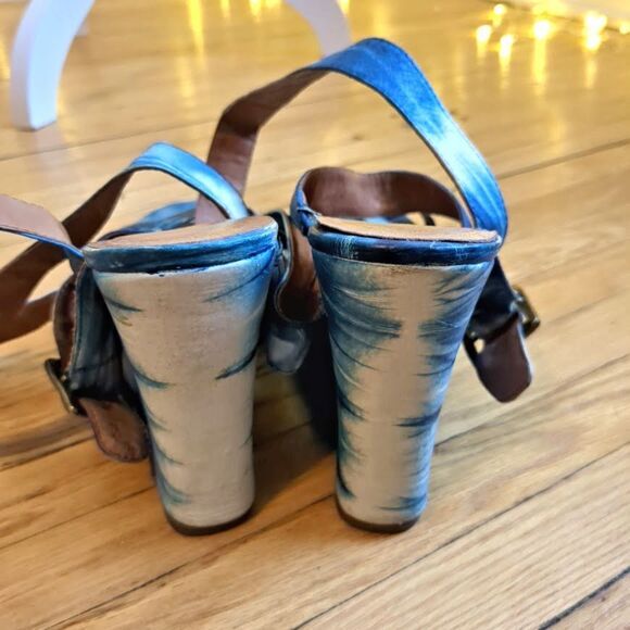 Vintage y2k Jeffrey Campbell Sandals Wedge Blue Tie Dye Leather Size 8.5 - Picture 3 of 11